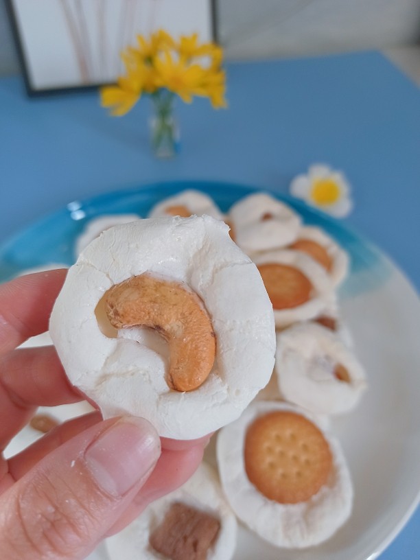 棉花糖饼干,腰果的也不错