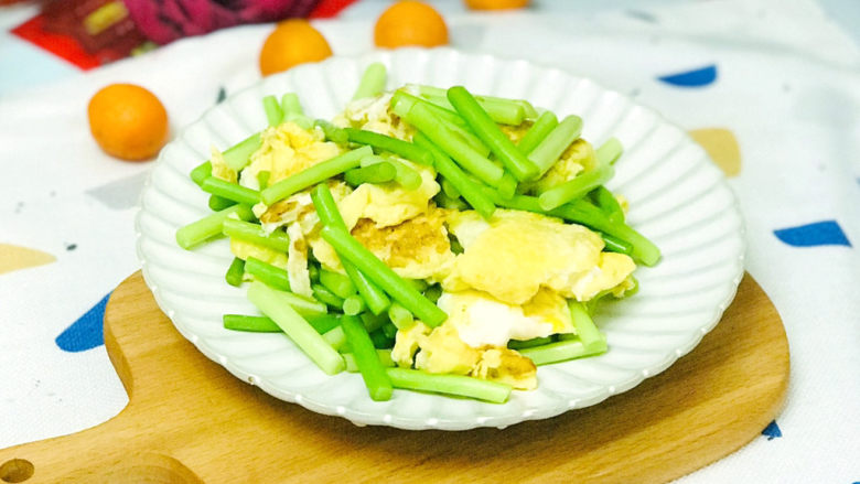 蒜苔炒鸡蛋,漂亮美味