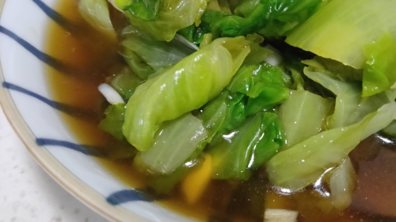 凉拌油麦菜,这季节的美味佳肴