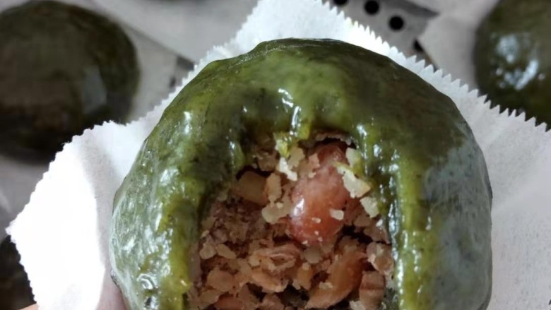 艾草青团,甜而不腻,软糯可口😋