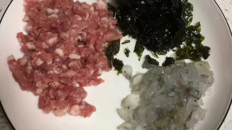 手工小混沌(抄手),剁碎备用
