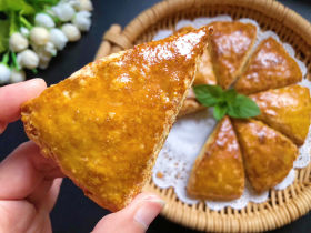 咸蛋黄肉松司康