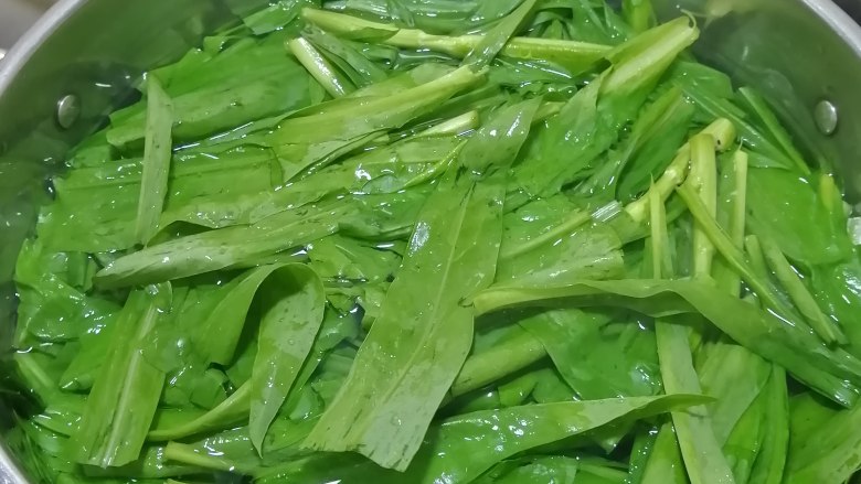 清炒油麦菜.,加入油麦菜