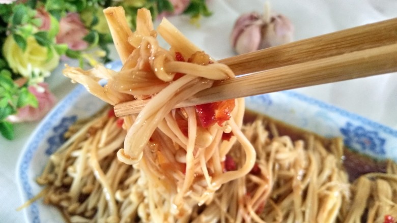 锡纸金针菇,来张特写