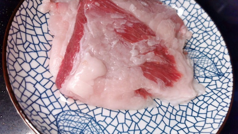 金针菇豆腐煲,<a style='color:red;display:inline-block;' href='/shicai/ 414'>猪肉</a>