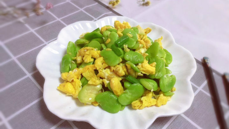 蚕豆炒鸡蛋,再来一张～