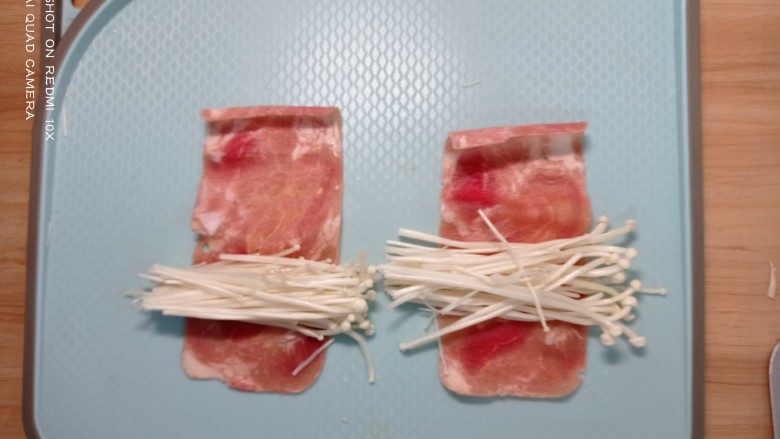 肥牛金针菇卷,如图,用肥牛卷将金针菇卷起来