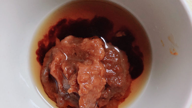 酱香排骨,加入<a style='color:red;display:inline-block;' href='/shicai/ 899'>花雕酒</a>、<a style='color:red;display:inline-block;' href='/shicai/ 721'>蚝油</a>、<a style='color:red;display:inline-block;' href='/shicai/ 705'>豆瓣酱</a>。
