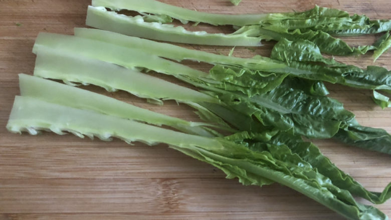 蚝油油麦菜,菜梗也好吃,切小一起