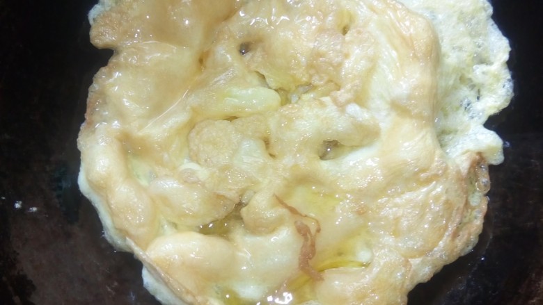 家常挂面,大火，热油炒鸡蛋。