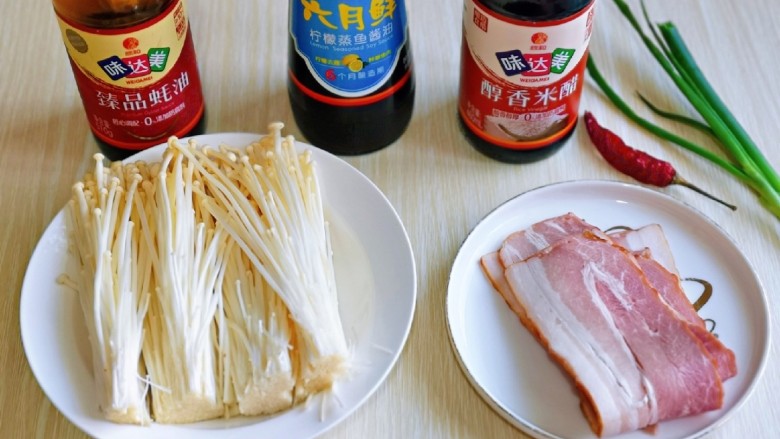 肥牛金针菇卷,准备食材,量可以根据胃口增加,我这个一小盘的量。