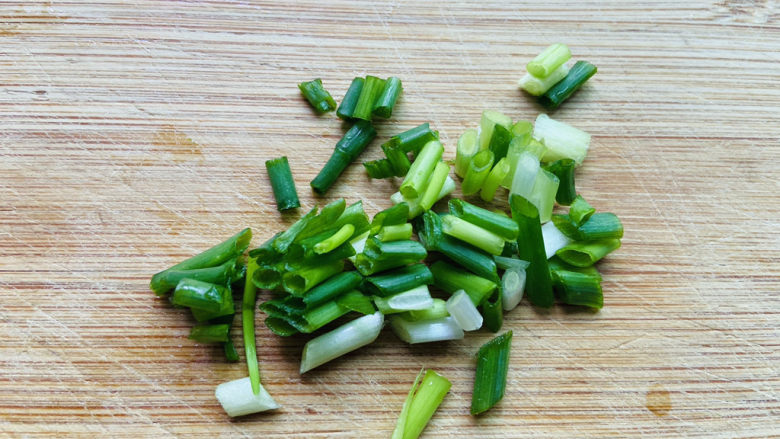 鸡蛋火腿炒饭,葱花