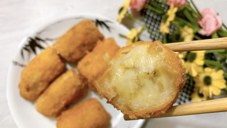 酥炸香蕉,酥炸香蕉,外酥里软自然甜。
