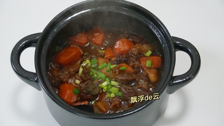 西红柿土豆炖牛肉