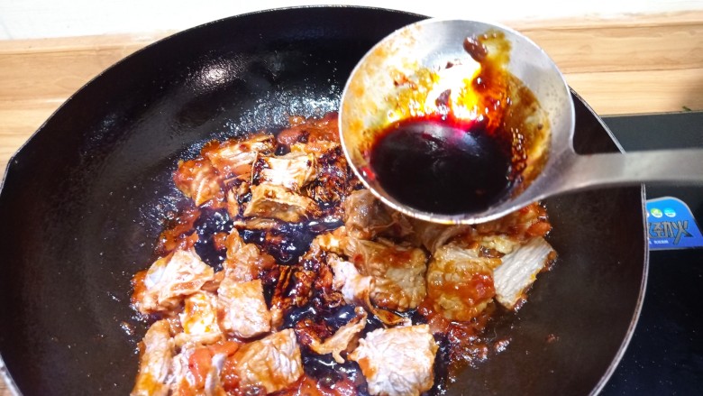 西红柿土豆炖牛肉,加,<a style='color:red;display:inline-block;' href='/shicai/ 788'>生抽</a>