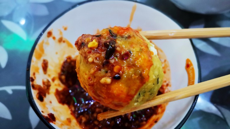 菜团子,配上自己喜欢的蘸料真是超级美味!