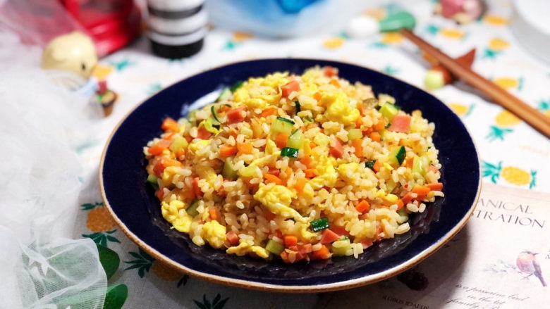 鸡蛋火腿炒饭,成品