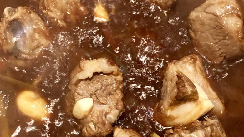 凉瓜焖排骨(经典且惊艳的味道),加没过排骨的开水