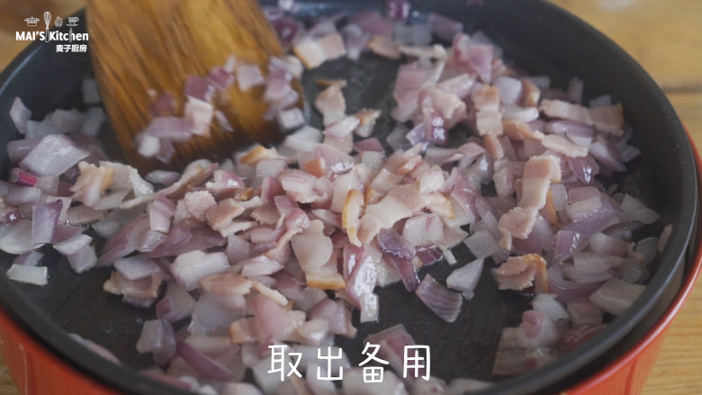 神仙口感的可乐饼,翻炒出香味后取出待用。