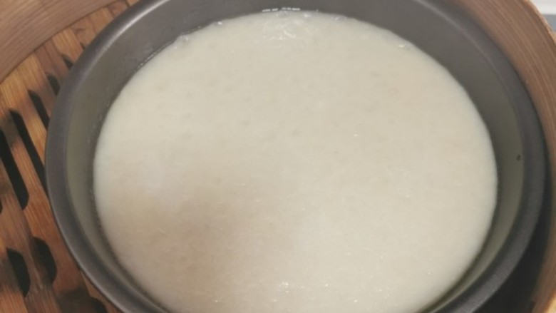 芒果糯米糍,开水上锅,蒸20分钟
