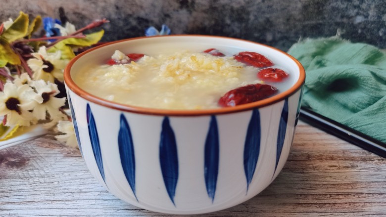 红枣小米燕麦粥,成品图1