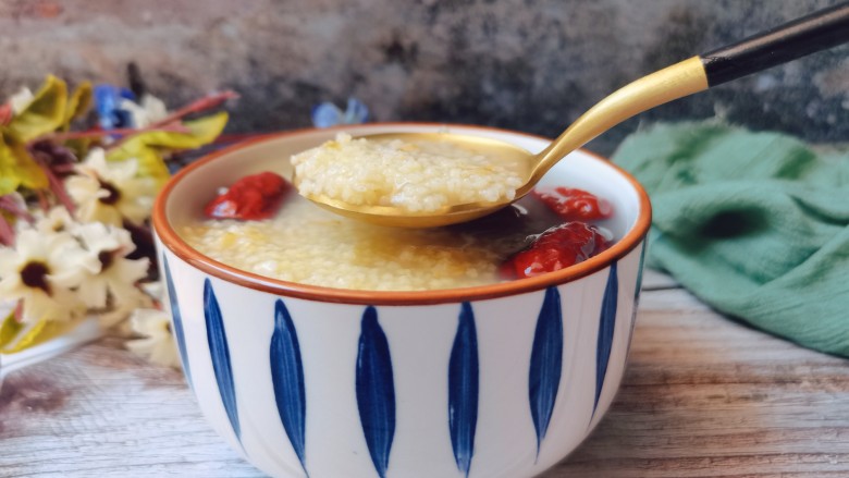 红枣小米燕麦粥,成品图2