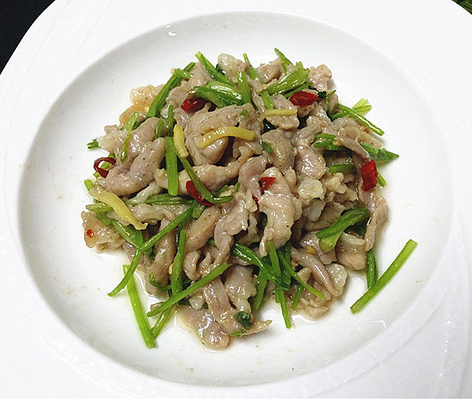 葱爆肉丝,香味浓郁,肉丝滑嫩