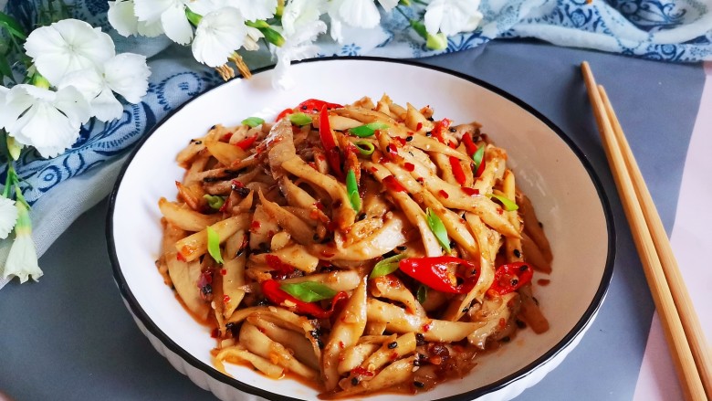干煸手撕杏鲍菇,成品图!