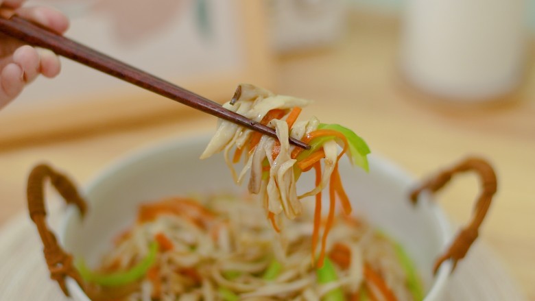 干煸手撕杏鲍菇,接近食物原本的味道