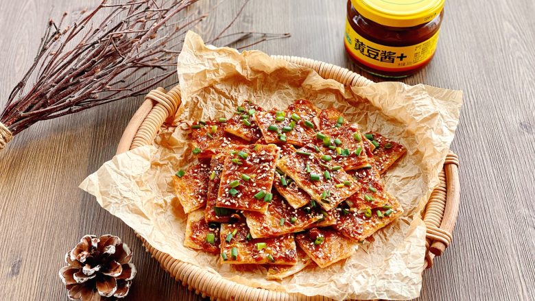  家庭版酱香饼，无需揉面，快手又好吃,酱香浓郁，香香脆脆