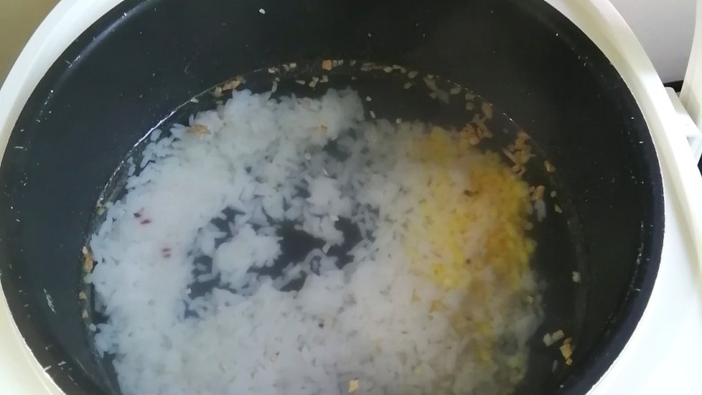 绿豆南瓜粥,搅拌均匀