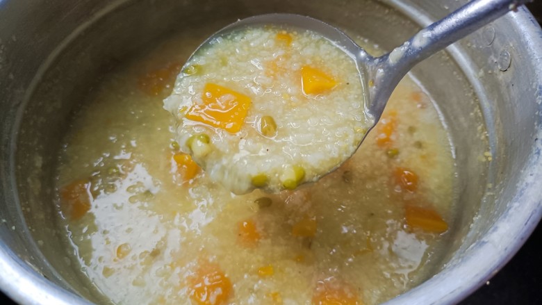 绿豆南瓜粥,看看已经稠稠的!成功了