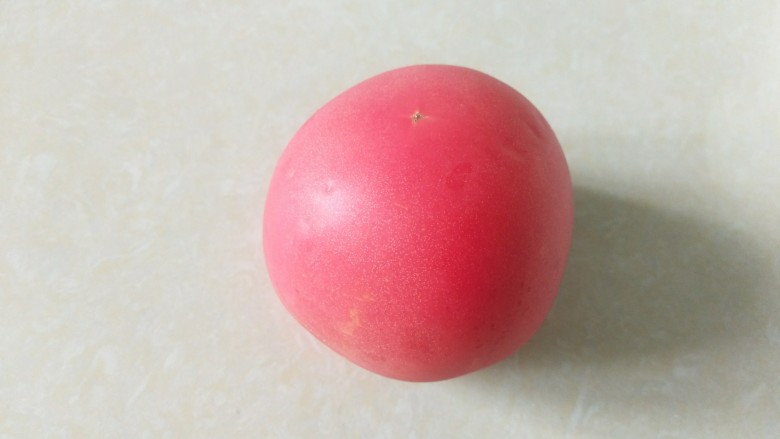 番茄排骨煲,准备好<a style='color:red;display:inline-block;' href='/shicai/ 59'>番茄</a>,洗净切块