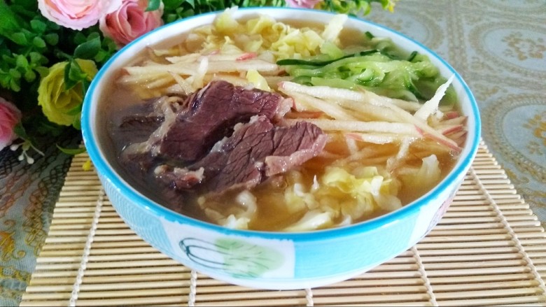 韩式冷面,成品,凉凉爽爽,吃上一口面喝上一口汤,就个夏天有它不怕热了