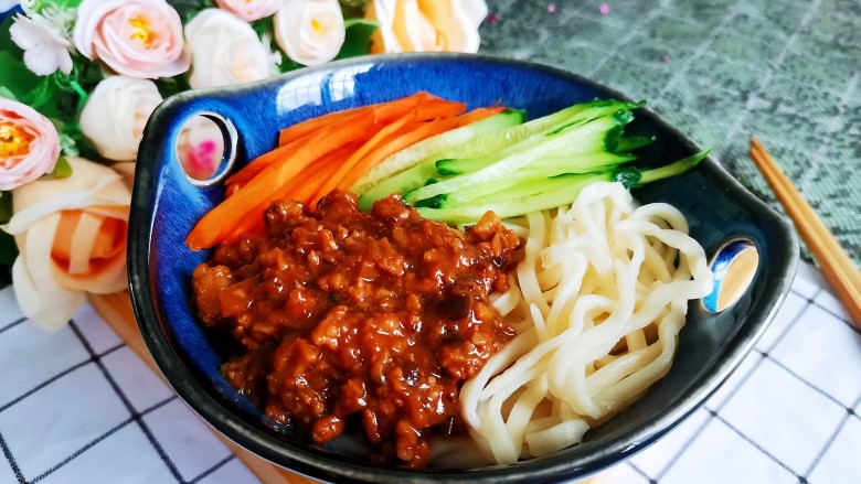香菇肉酱拌面,成品图!