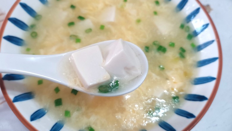 豆腐鸡蛋汤,豆腐鸡蛋汤成品图