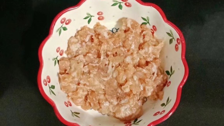 糖醋藕夹,搅拌均匀腌制入味