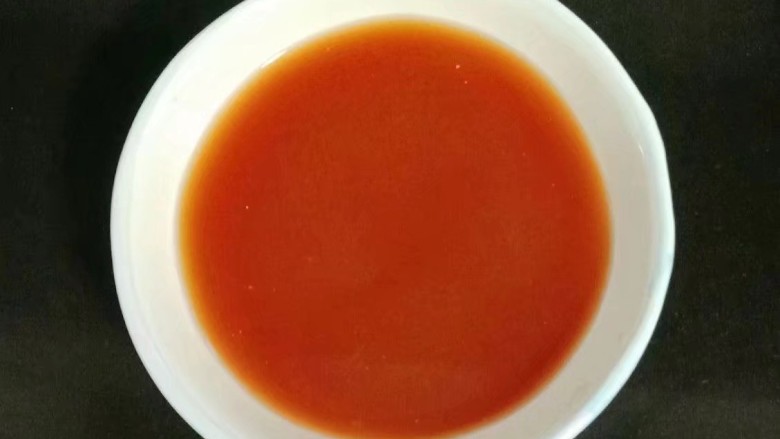 糖醋藕夹,半碗水搅拌均匀待用