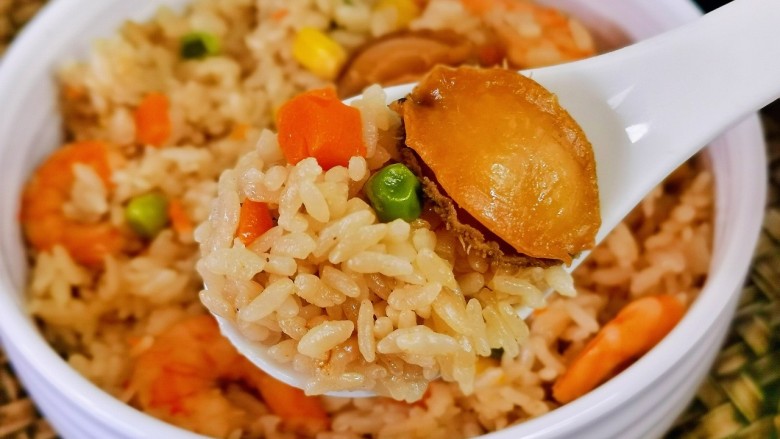 番茄海鲜饭,简单又好吃,营养更全面。