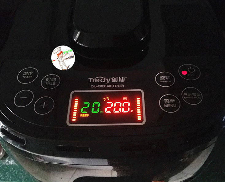 烤里脊肉,启动自动菜单,200度烤20分钟