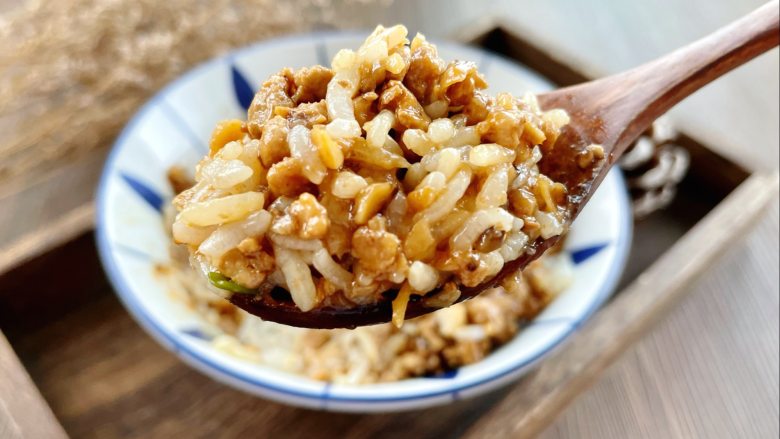好吃到爆炸的香菇炸酱,干饭人必备,拌饭拌面都好吃,好吃到停不下来!