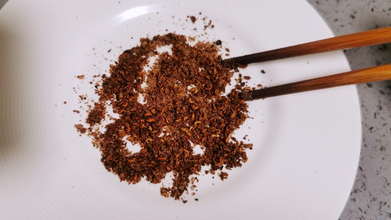 椒盐花菜,搅拌均匀就是椒盐粉,放置备用
