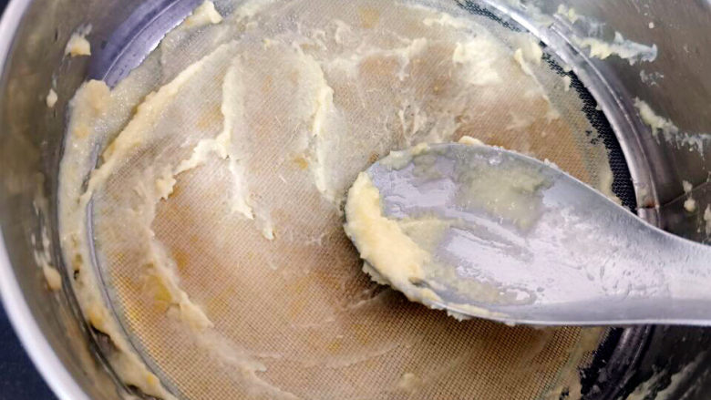 红薯慕斯蛋糕,红薯泥过筛