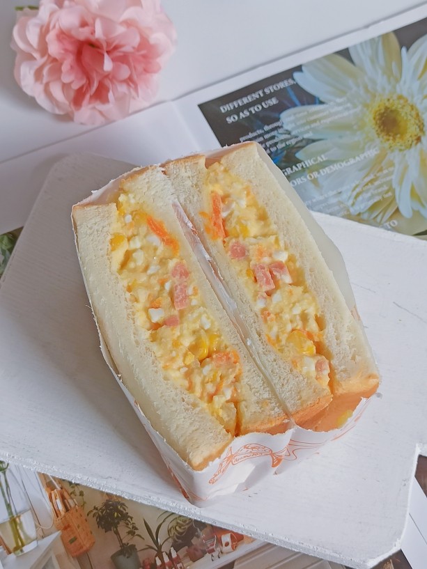 土豆泥沙拉三明治,非常的好吃,一定要试试