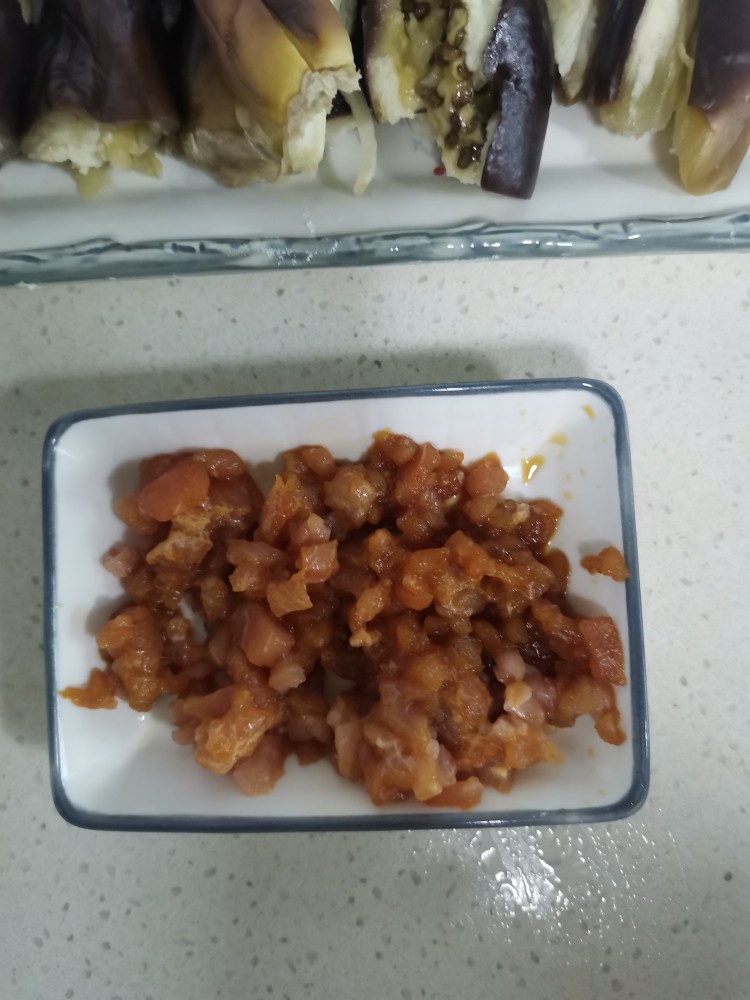 手指面,拌匀腌制10分