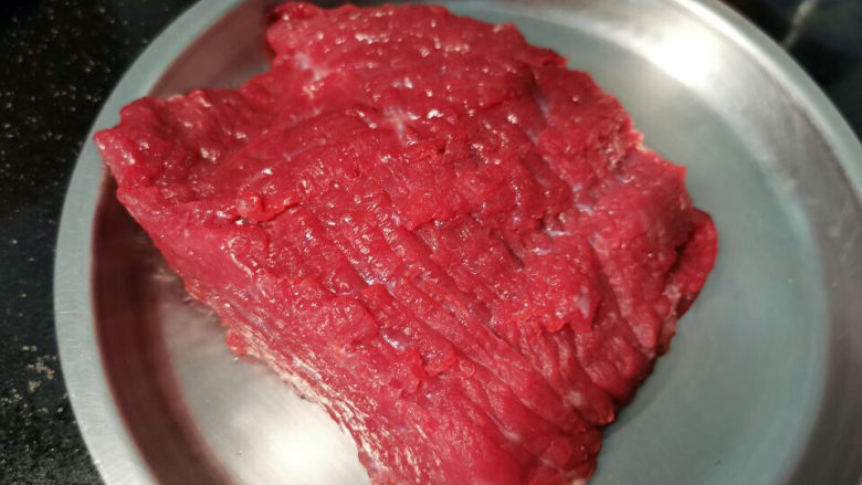 滑蛋牛肉,<a style='color:red;display:inline-block;' href='/shicai/ 216'>牛肉</a>,最好是牛上排或里脊肉