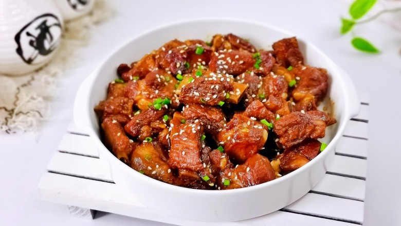 胡萝卜烧排骨,<a style='color:red;display:inline-block;' href='/shicai/ 434'>排骨</a>最好吃的做法,下面我们一起来制作吧!