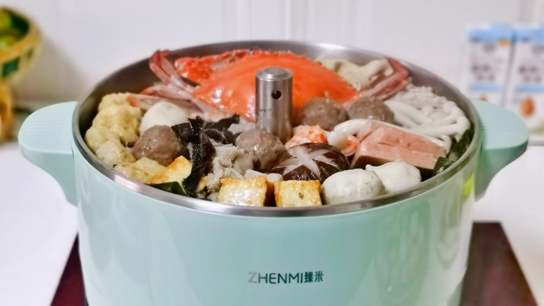 酸菜海鲜锅,冬天的第一顿火锅,在家涮起来~