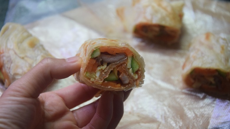 迷你手抓饼,有肉,有蛋,又有菜的迷你手抓饼就做好了
