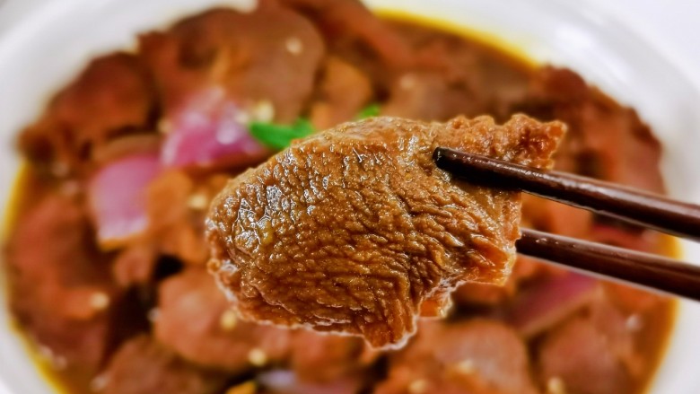 红酒炖羊肉,特别入味,太香了。